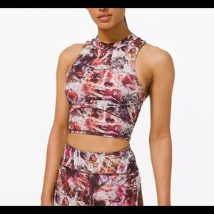 Lululemon “everlux and mesh cropped tank” NWT size 12